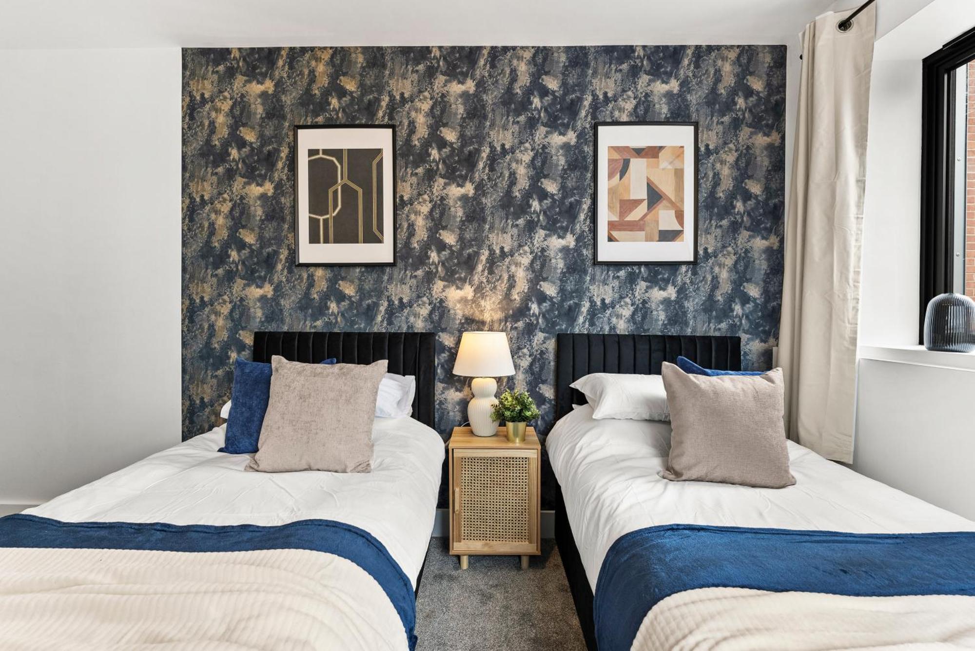 Comfortable 2-Bedroom Stay In NWI Esterno foto